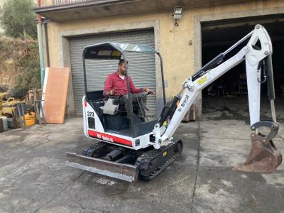 Bobcat 323