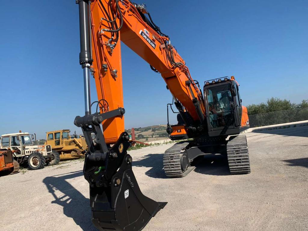 Develon DX245 NHD Foto 9