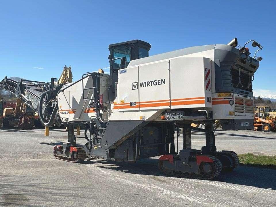 Wirtgen W 210 XP Foto 3