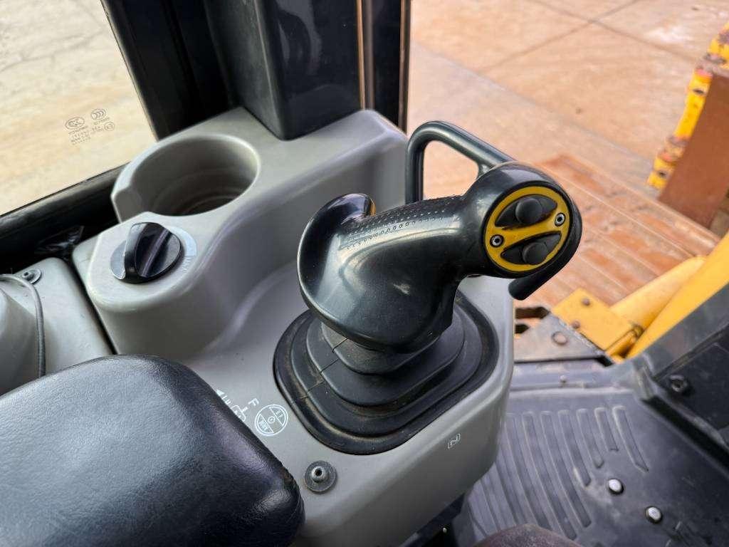 Komatsu D61PXi-24 - GPS System / Folding Blade Foto 11