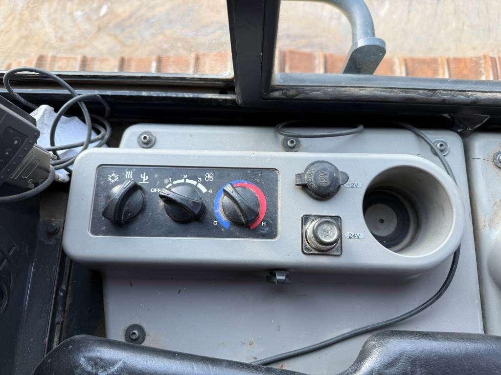 Komatsu D61PXi-24 - GPS System / Folding Blade Foto 15