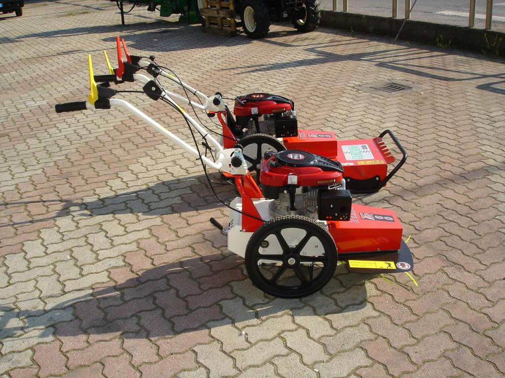 Tekna TRIMMER SFALCIATUTTO SEMOVENTE CON RUOTE MOTRICI TEKNA TR 60 Foto 7