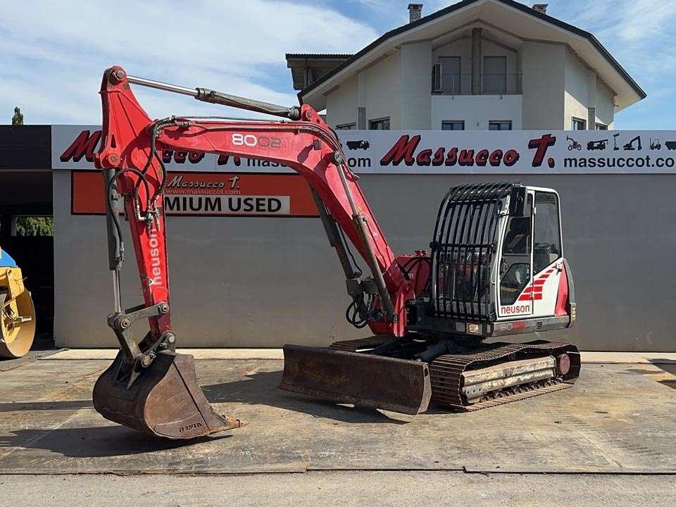 Neuson 8002 Foto 1