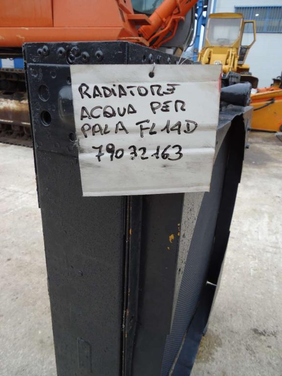 Radiatore acqua per Fiat Allis FL14D - CODICE 79032163 - Foto 5