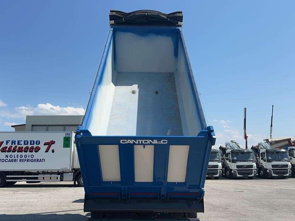 Scania P500 XT 8x4 Foto 11