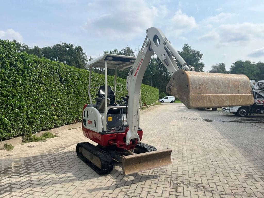 Takeuchi TB216 Foto 2