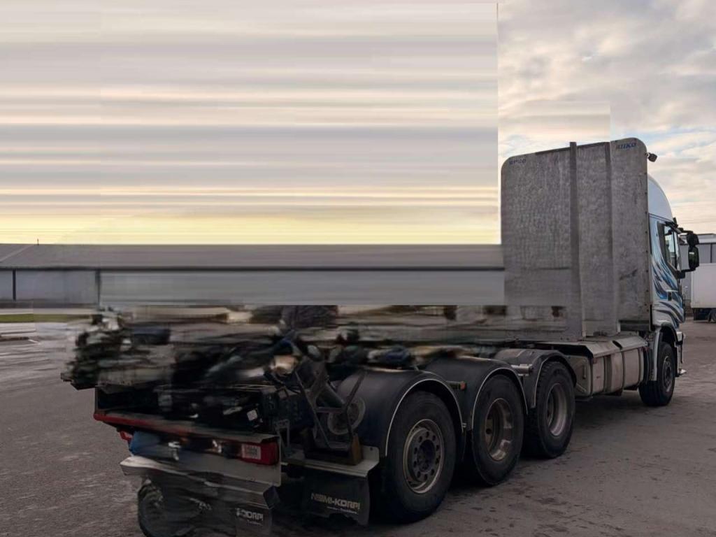 Iveco X-WAY 570 Foto 2