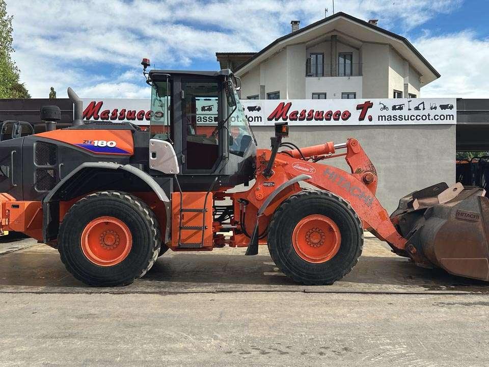 Hitachi ZW180-6 Foto 20