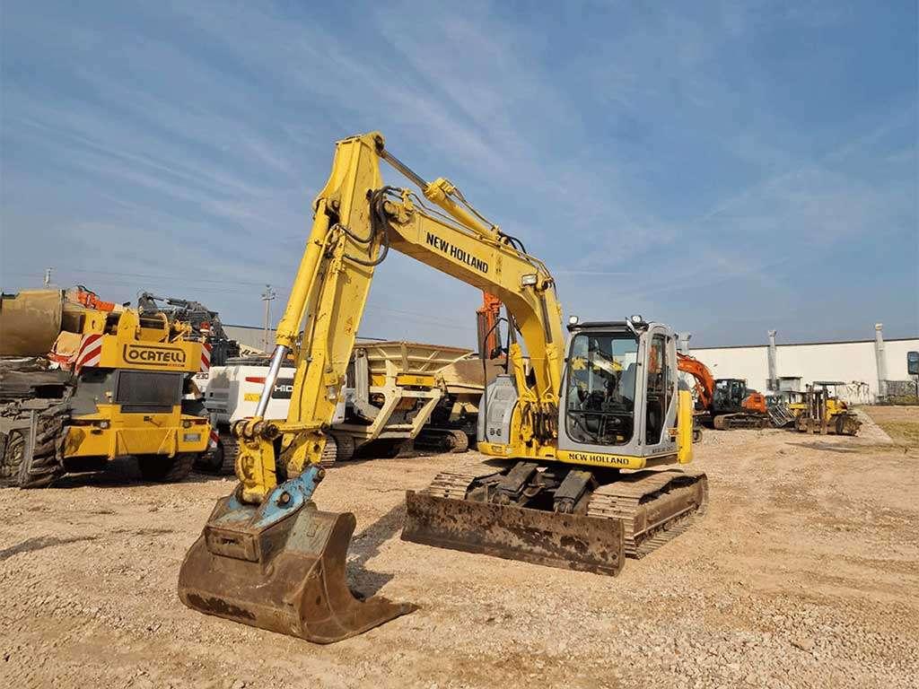 New Holland E135BSR-2 Foto 2