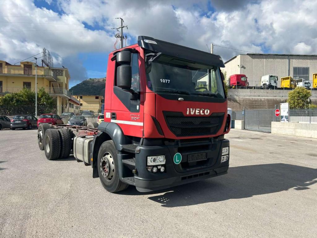 Iveco STRALIS HI-STREET 260S31 Foto 5