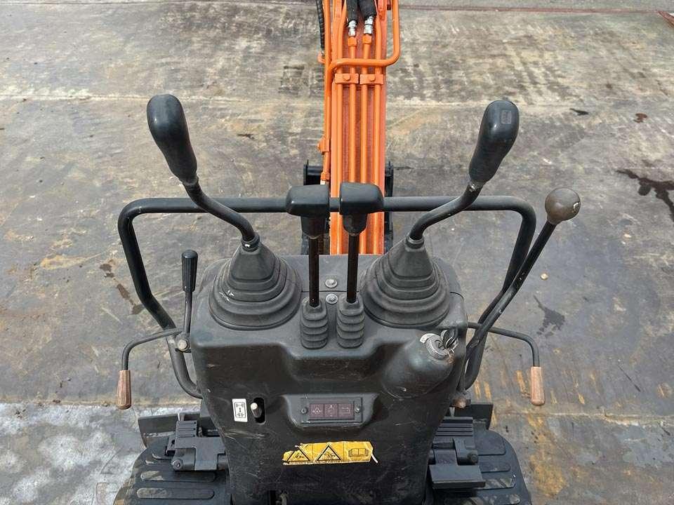Hitachi ZX10U-2 Foto 14