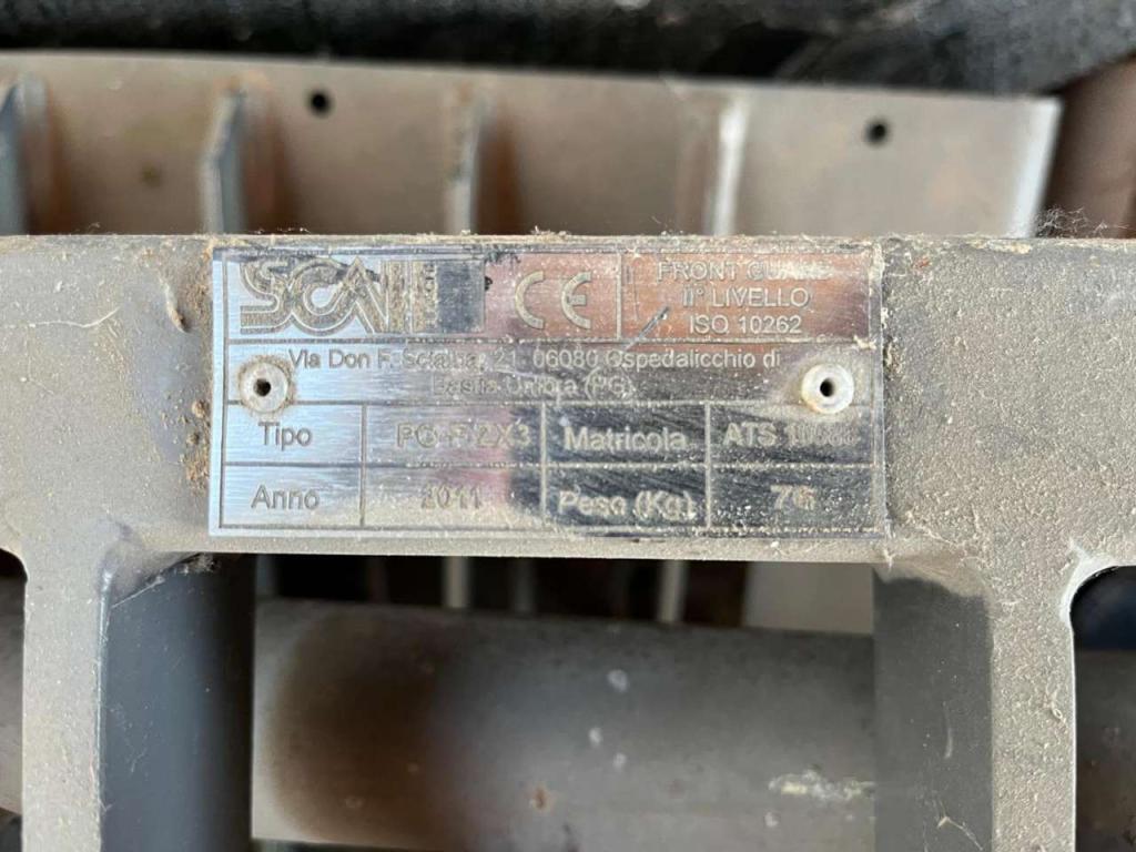 Hitachi ZX130 Foto 2