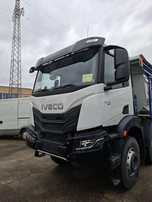 Iveco T WAY AD400T50 8X4 NEW 2024 Foto 3