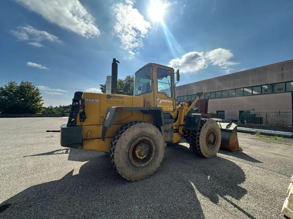 Komatsu WA270 Foto 5