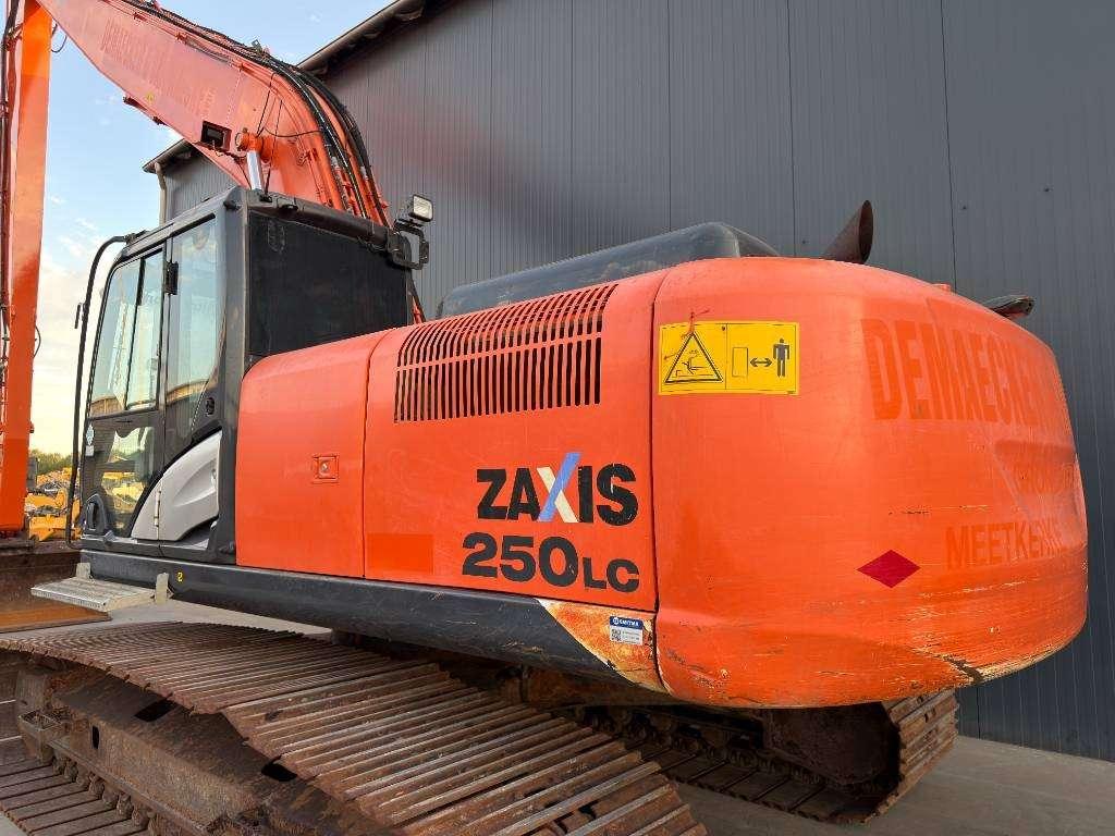 Hitachi ZX250LC-5B Long reach Foto 12
