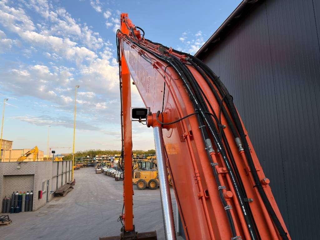Hitachi ZX250LC-5B Long reach Foto 21