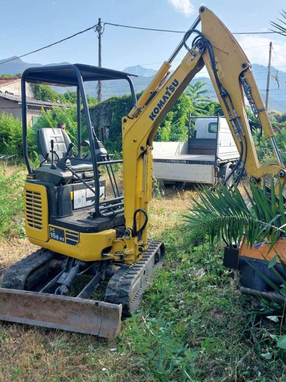 Komatsu PC16 R HS Foto 2