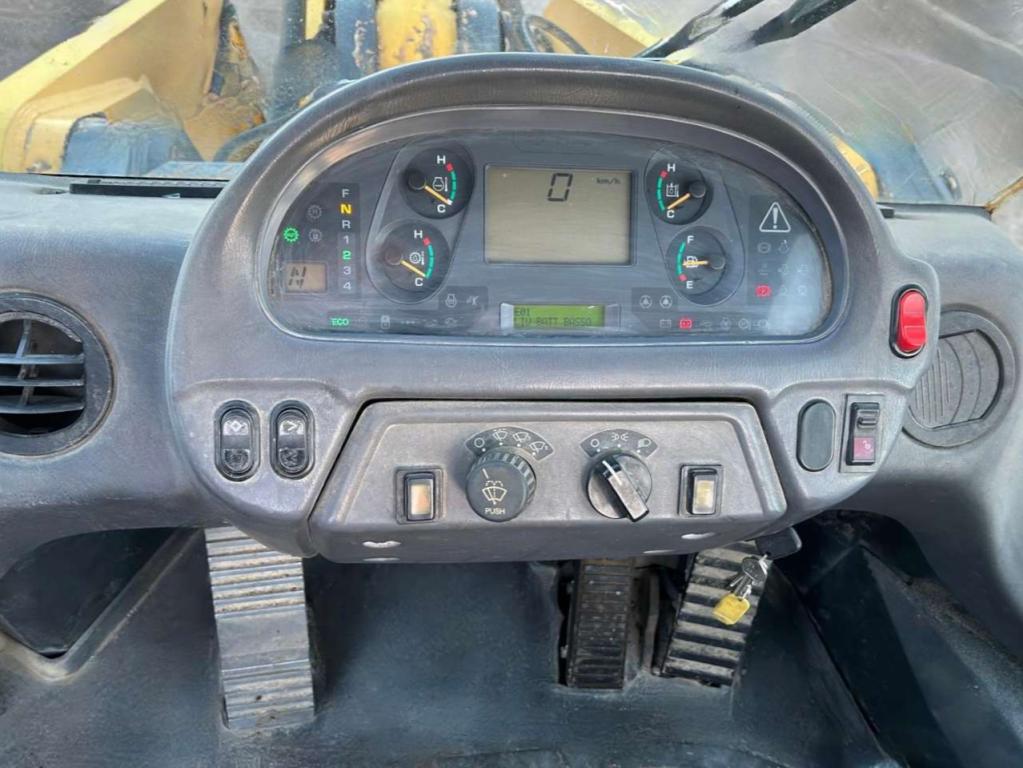 Komatsu WA 600 Foto 15