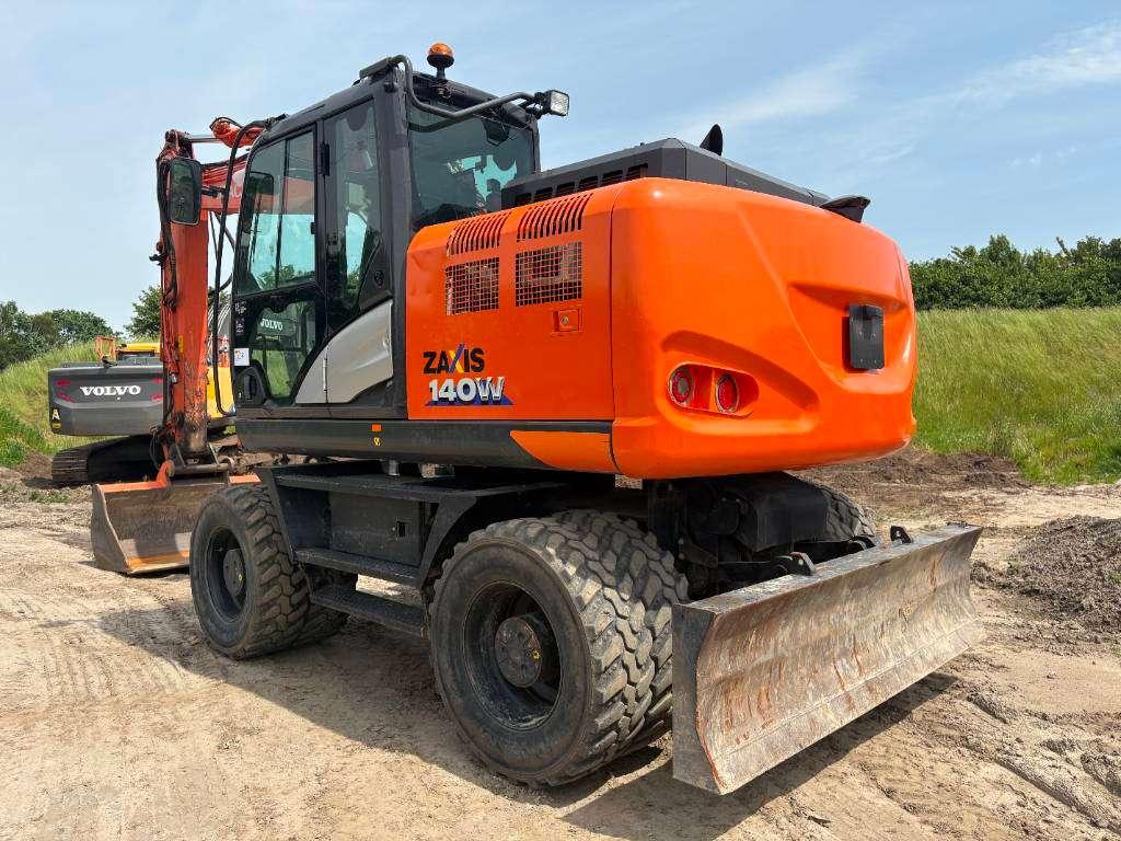 Hitachi ZX140W-6 (3 Pieces available) Foto 6