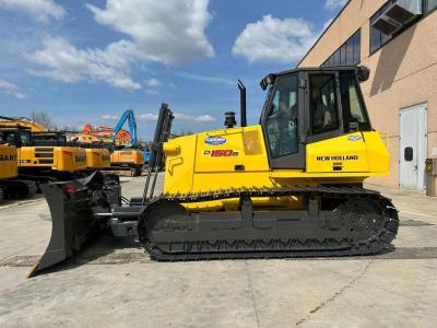 New Holland D 150