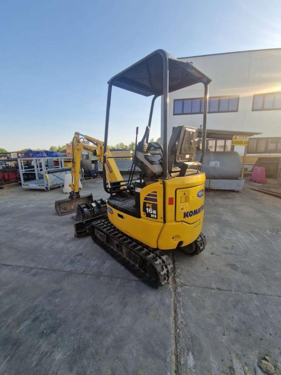 Komatsu PC16R-3HS Foto 6