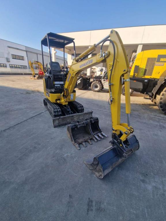 Komatsu PC16R-3HS Foto 9