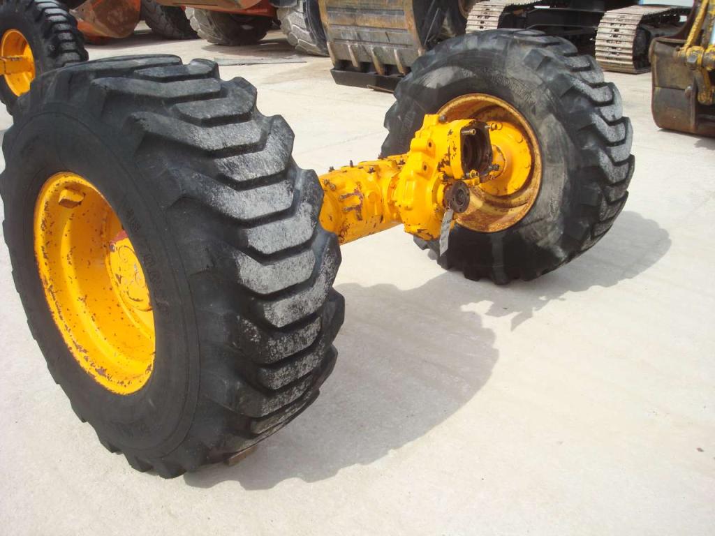 Assale anteriore per per Muletto Mecalac 8CXI Foto 3