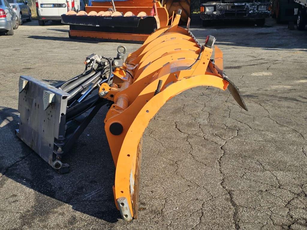 Bucher LM32 Foto 5