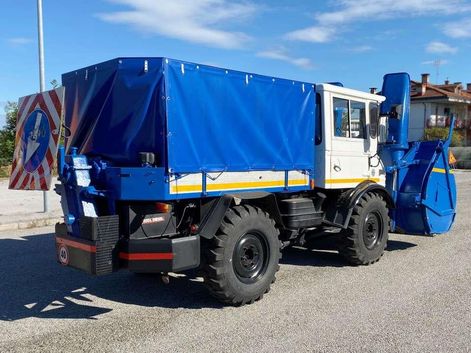 Mercedes-Benz UNIMOG Foto 13