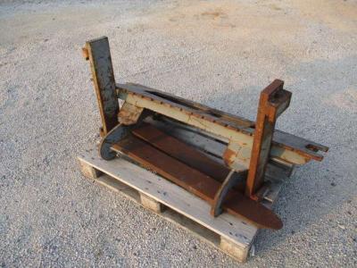 Fai Komatsu Piastra portaforche in vendita da Agomacchine Srl