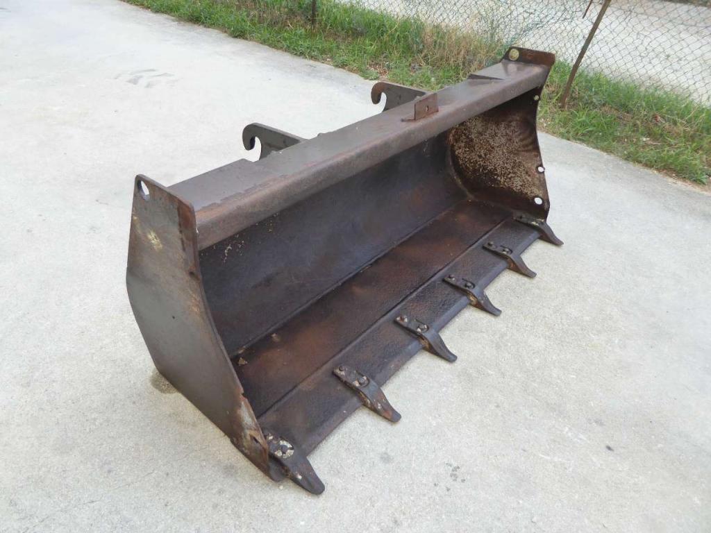 Komatsu BA Foto 5