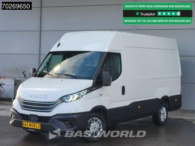 Iveco Daily 35S21 3.0L Automaat 210PK L2H2 3,5t Trekhaak ACC LED Airco Camera Parkeersensoren Tacho CarPl in vendita da BAS World B.V.