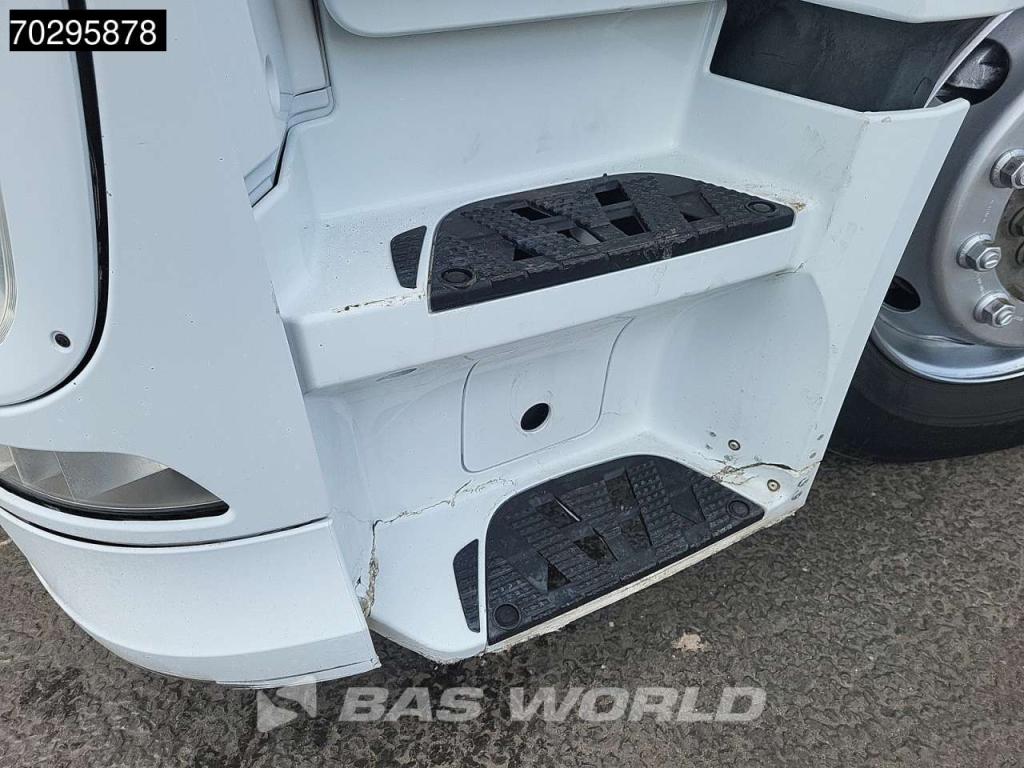 Mercedes-Benz Actros 1843 4X2 Retarder Euro 6 Lohr Aufbau Foto 22