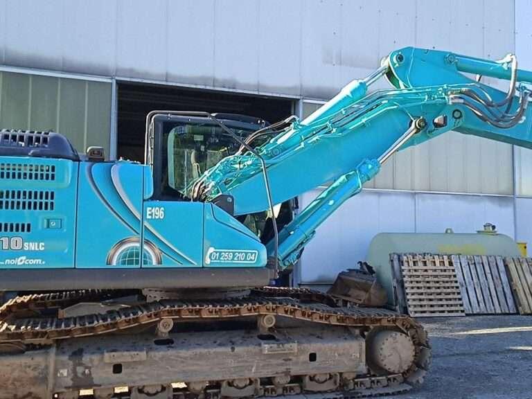 Kobelco SK210SNLC-10 TRIPLICE Foto 13