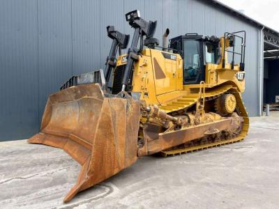 Caterpillar D8T - CE Foto 1