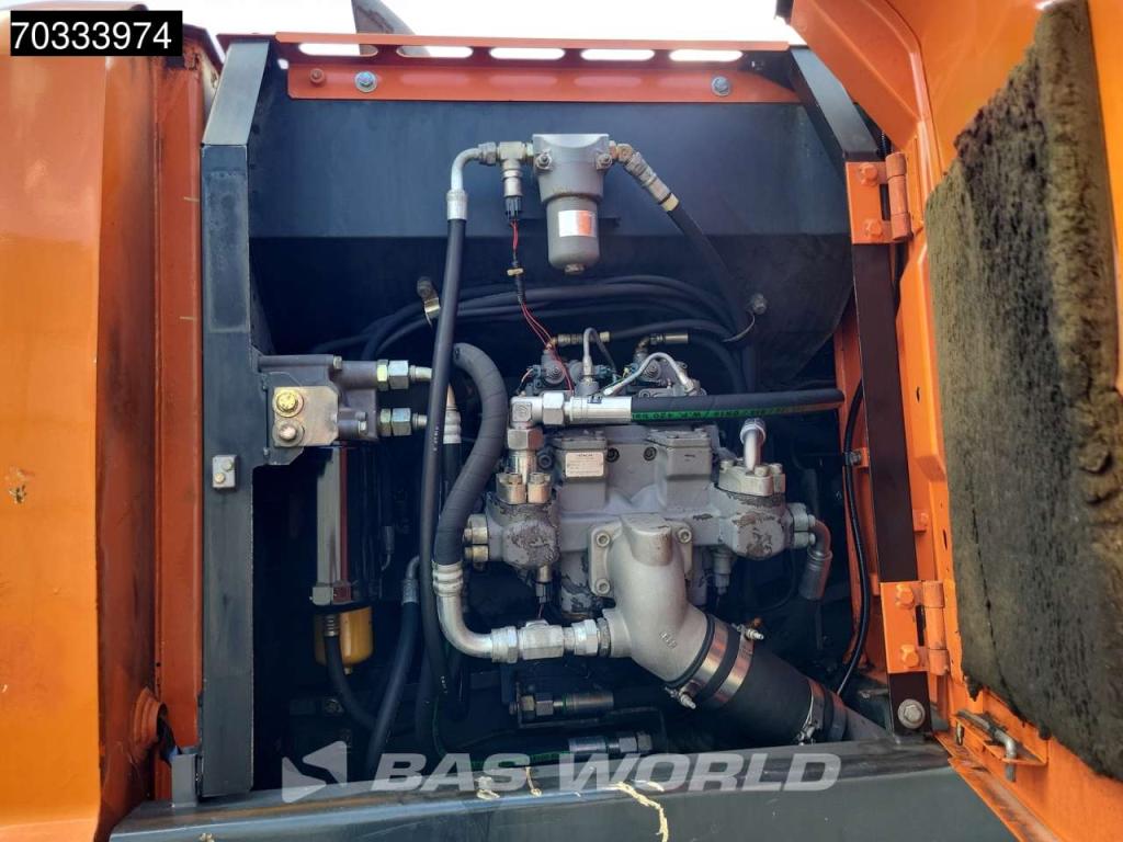 Hitachi ZX210W -3 Foto 14