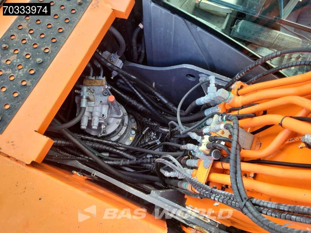 Hitachi ZX210W -3 Foto 16