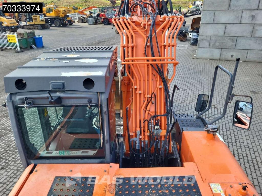 Hitachi ZX210W -3 Foto 17