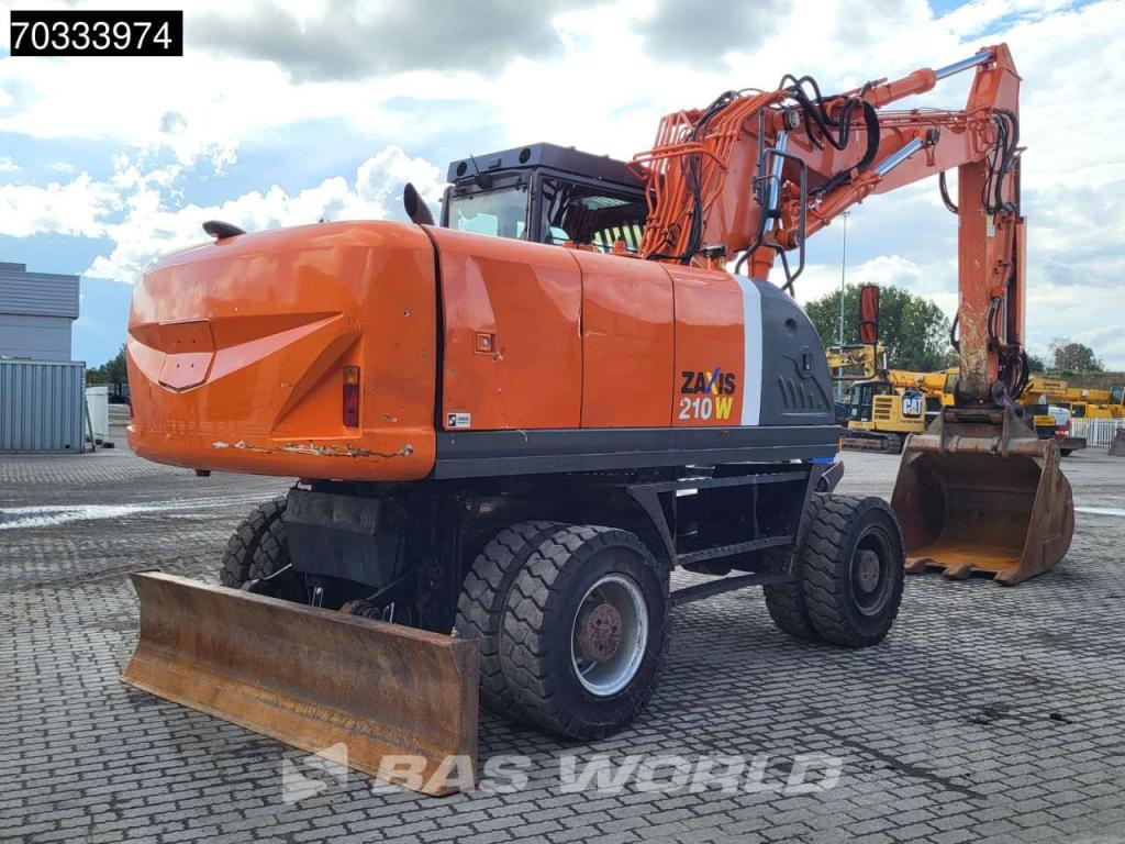 Hitachi ZX210W -3 Foto 5