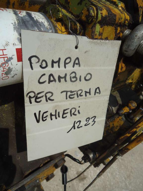 Pompa idraulica cambio per Venieri 12.23 Foto 3