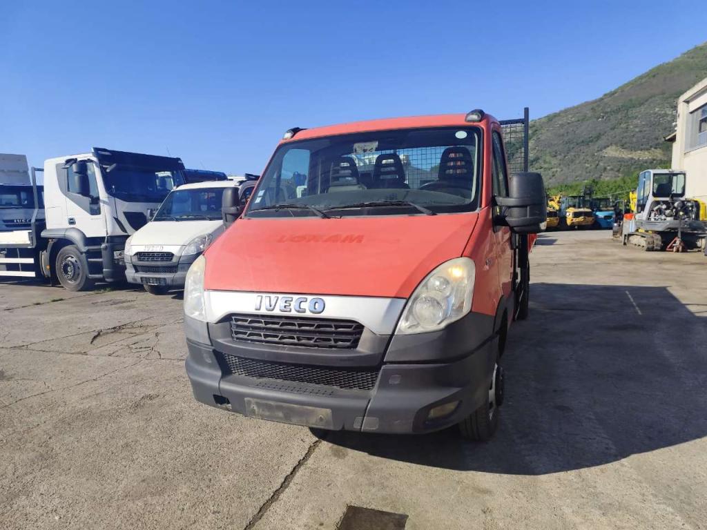 Iveco DAILY 35C13 Foto 23