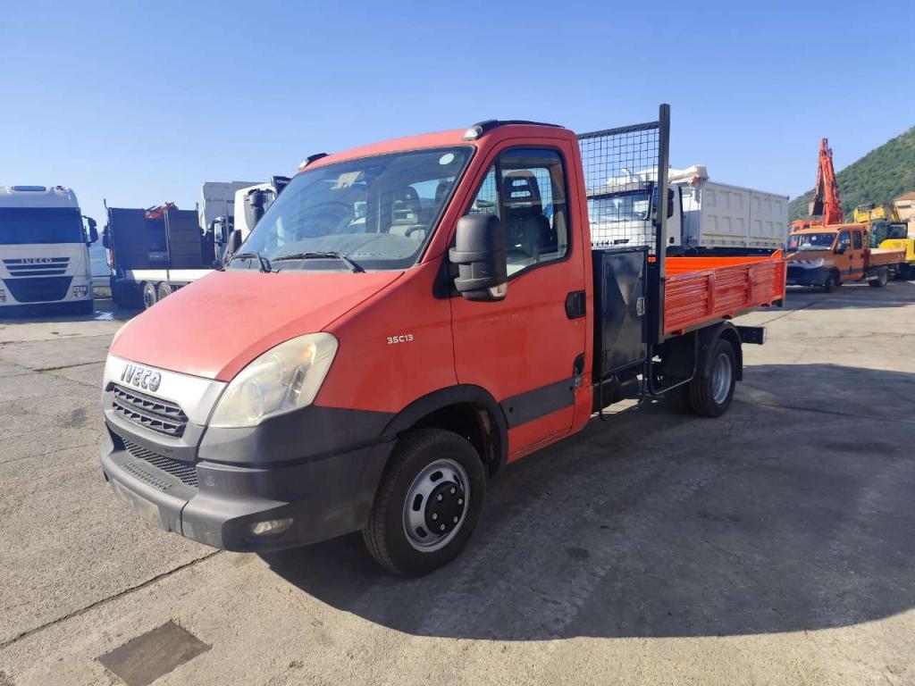 Iveco DAILY 35C13 Foto 25
