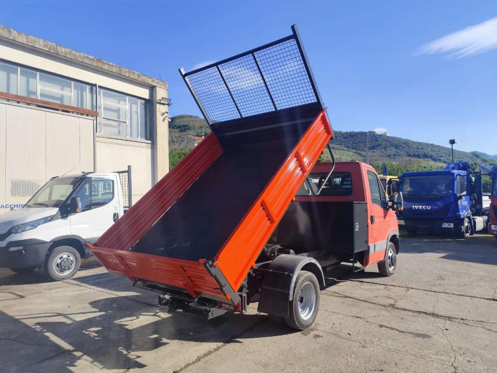 Iveco DAILY 35C13 Foto 4
