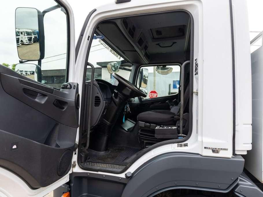 Mercedes-Benz ATEGO 1624 L + HIAB Foto 10