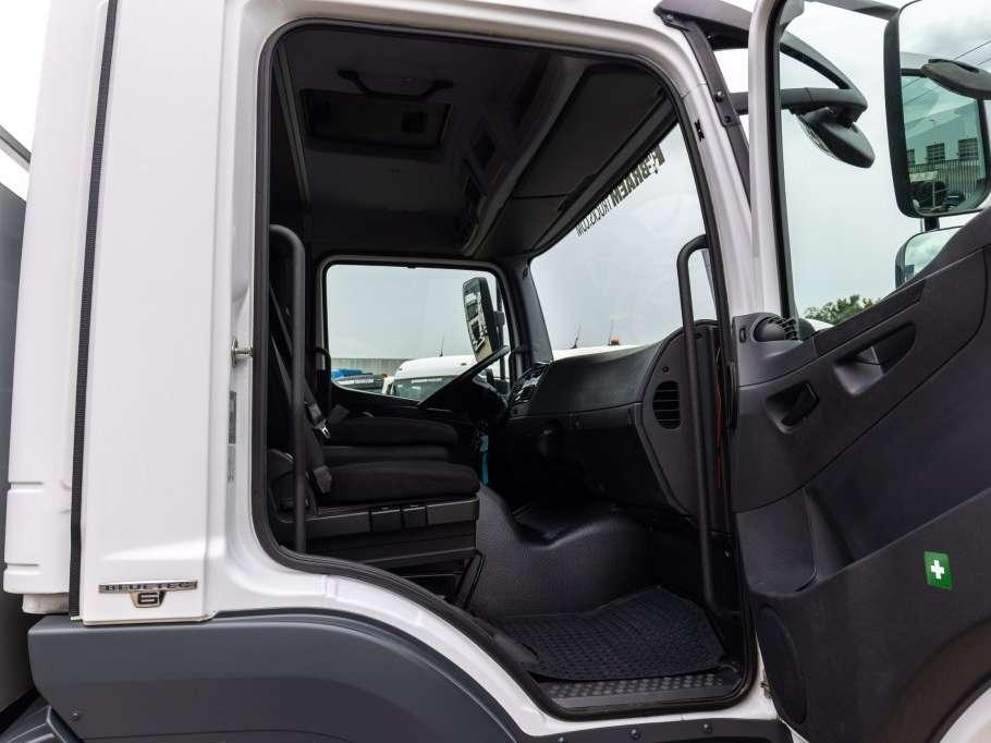 Mercedes-Benz ATEGO 1624 L + HIAB Foto 15