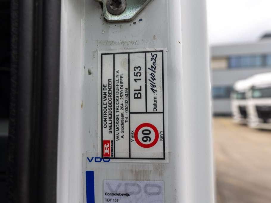 Mercedes-Benz ATEGO 1624 L + HIAB Foto 18