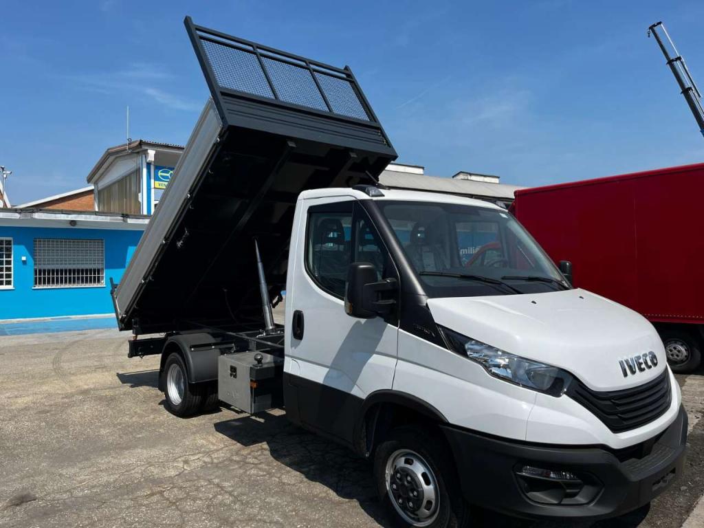 Iveco Daily 35-160 concassone ribaltabile trilaterale Foto 5