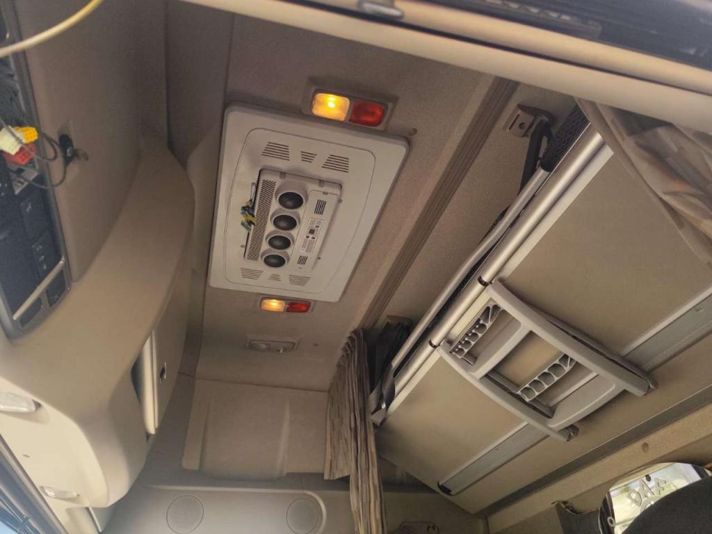 Daf XF460 Foto 19