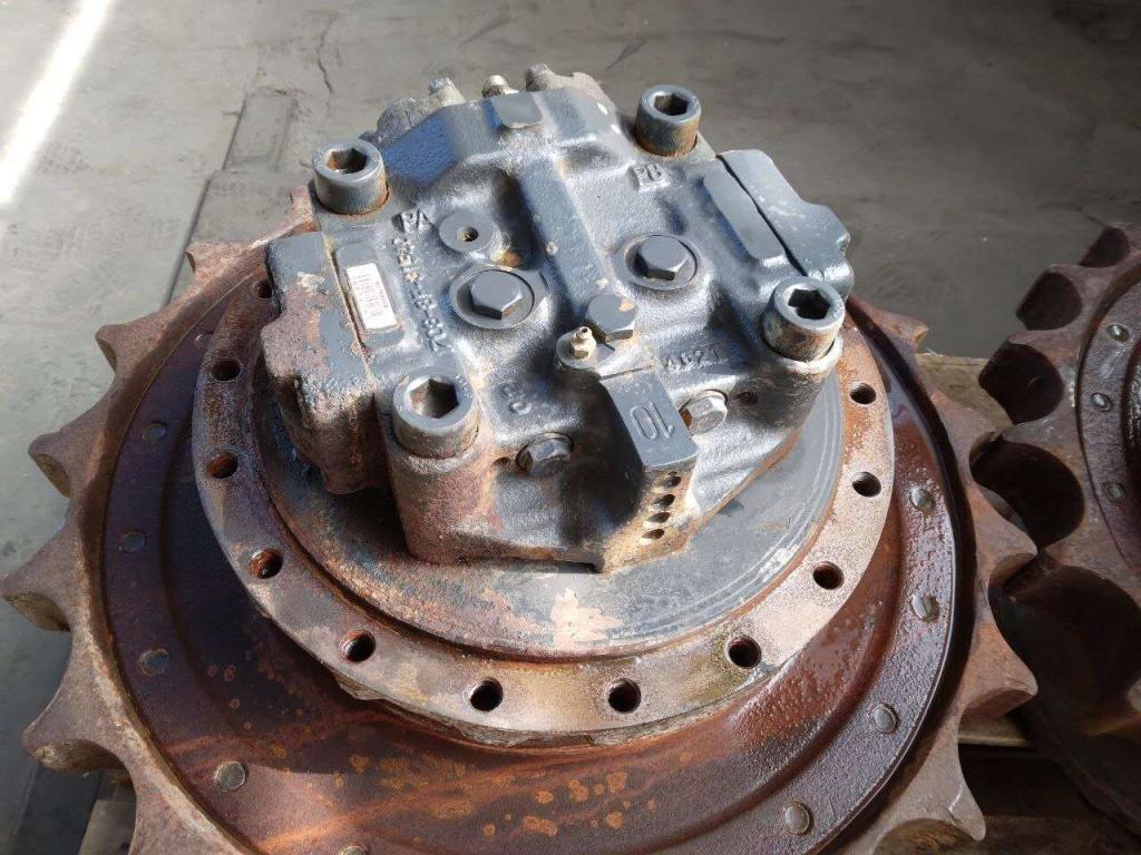 Riduttore di traslazione per Komatsu PC228US Foto 13
