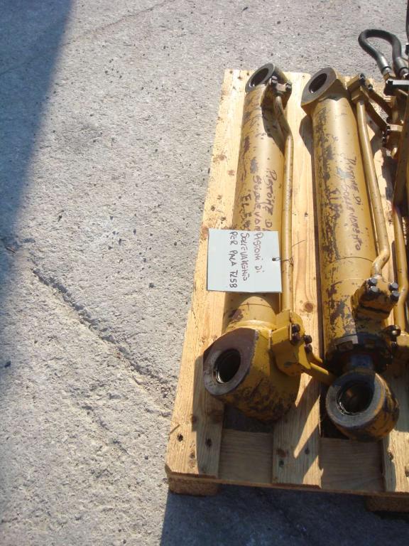 Pistone sollevamento per Fiat Allis FL5B Foto 1